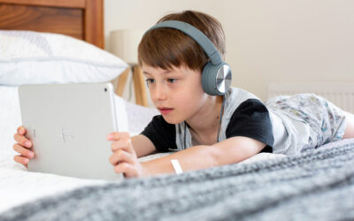 Waarom schermtijd goed is voor de online weerbaarheid van kinderen